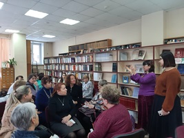 Библиобус ЛОДБ «Хорошее время» в Ломоносовском районе